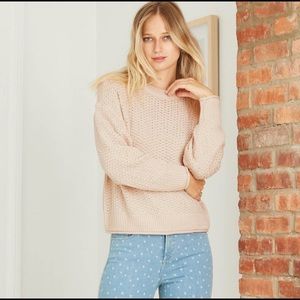 Women’s crew neck pullover sweater ❄️